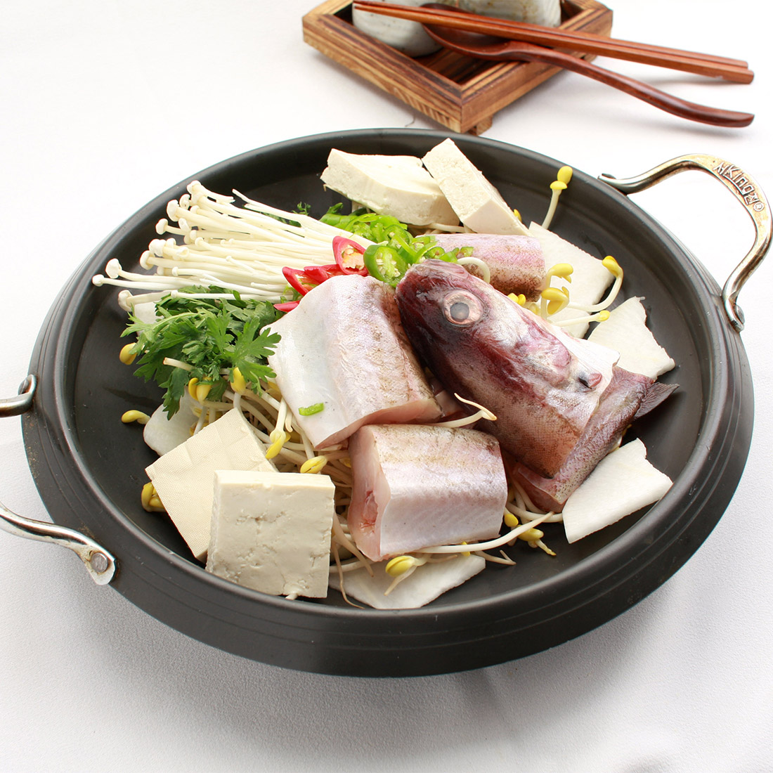 손질 절단동태 1미 800g 내외