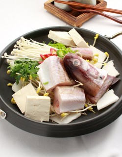 손질 절단동태 1미 800g 내외