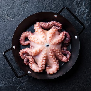 바로 삶아 보내는 자숙 돌문어 1kg(1-3미)