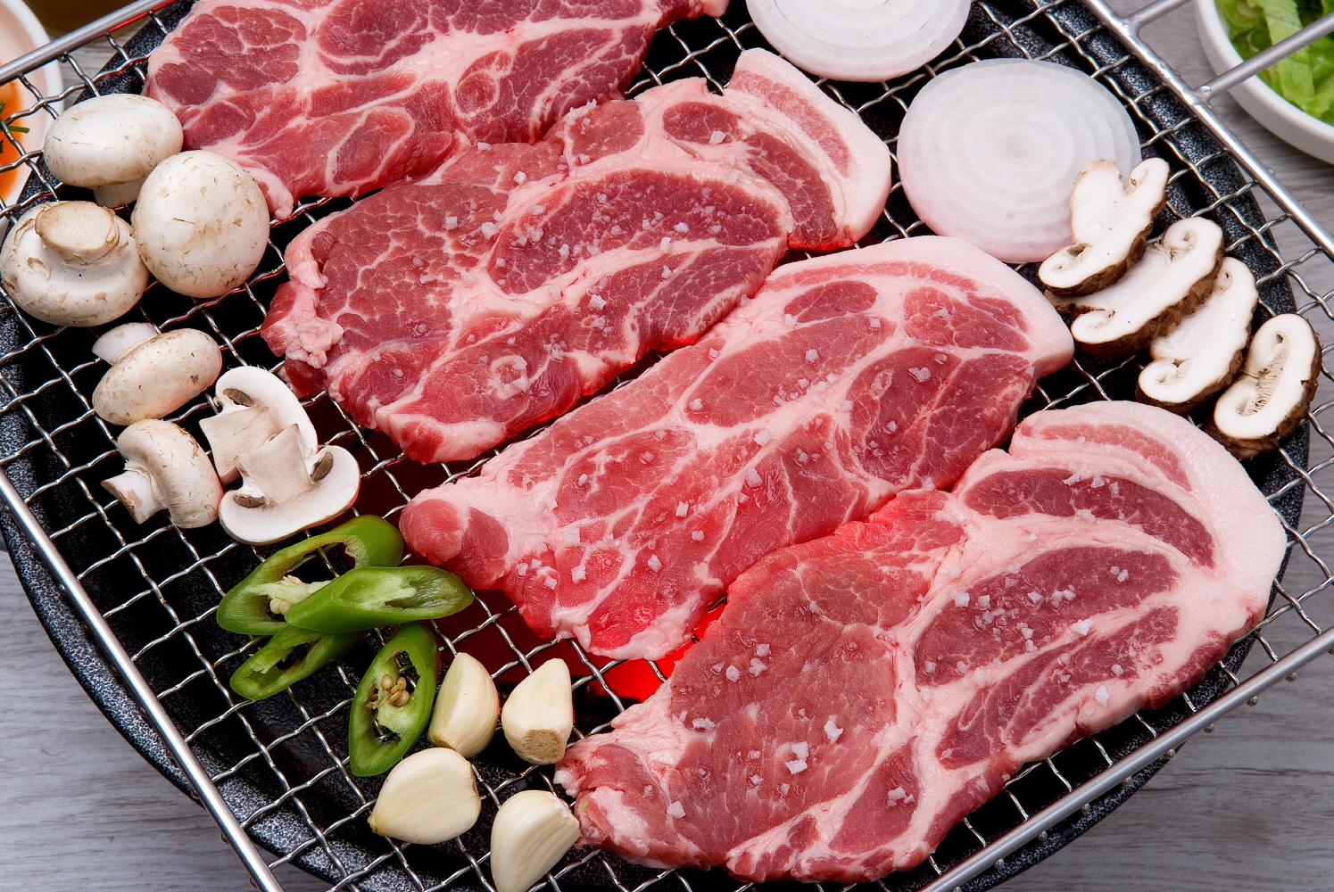 초신선 한돈 생목살 구이용 300g