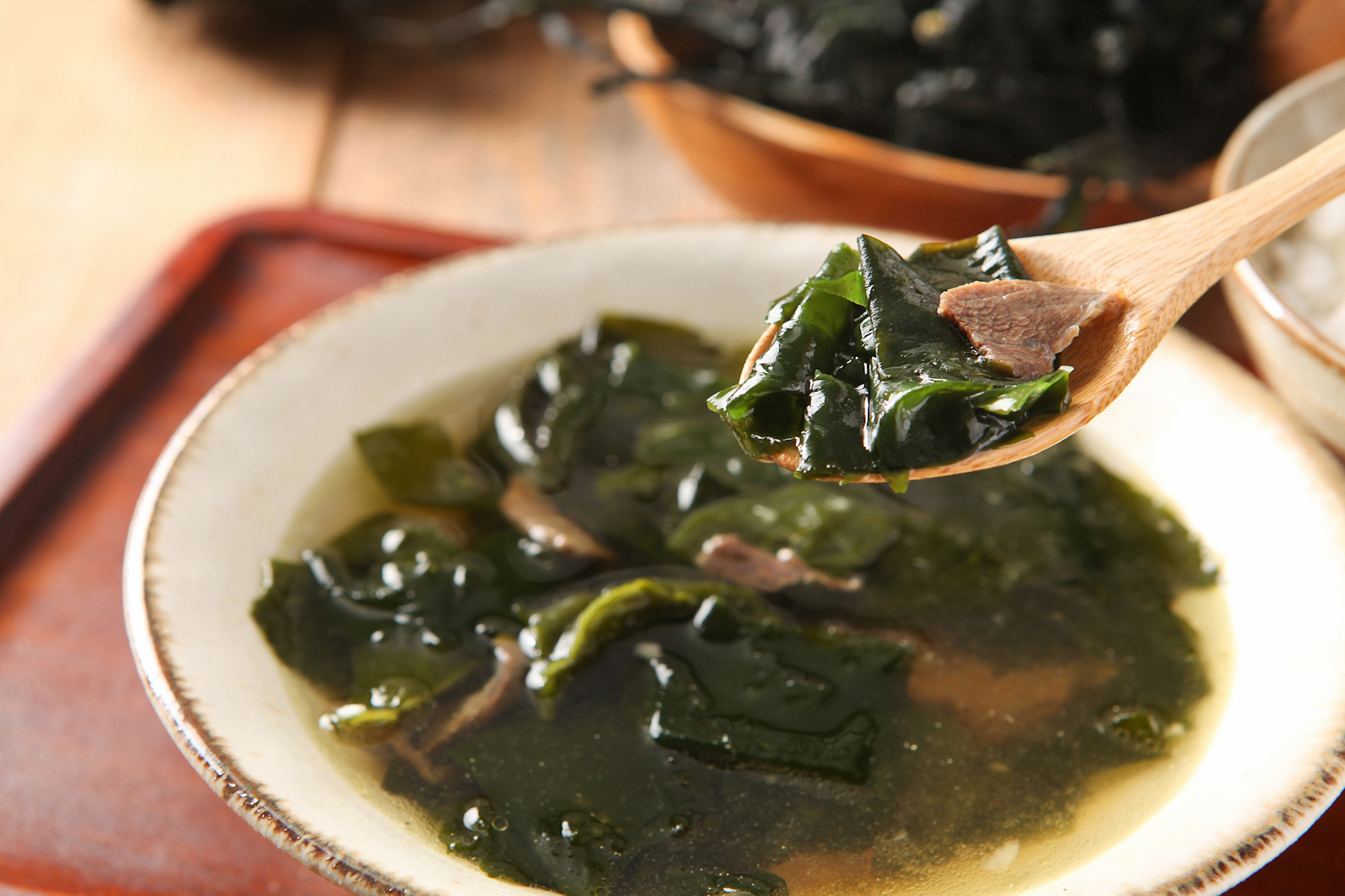 [쏘울반찬] 한우 소고기 미역국 600g (2인분)