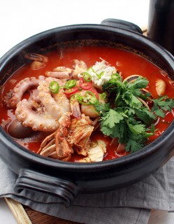 [쏘울반찬] 얼큰한 낙지해물탕 650g