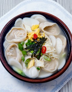 [밀키트] 한우 사골 떡만두국 1600g(2-3인분)