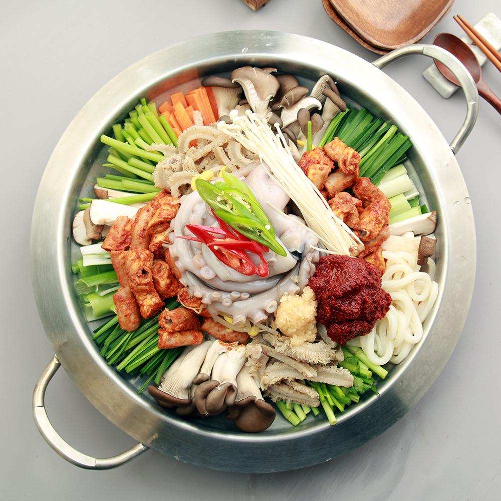 [밀키트] 곱창낙지전골 1,800g(2-3인분)