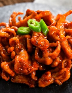[밀키트] 매콤달콤 무뼈닭발볶음 800g