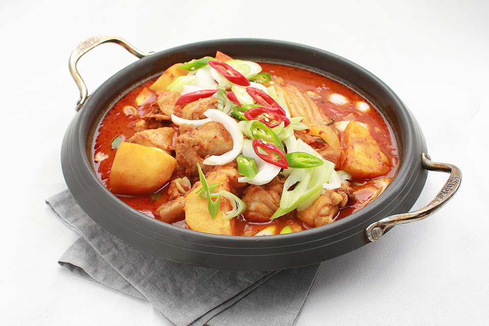 [쏘울반찬] 묵은지닭볶음탕 650g(2인분)