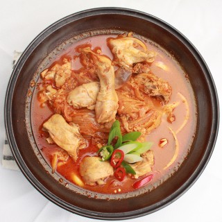 [쏘울반찬] 묵은지닭볶음탕 650g(2인분)
