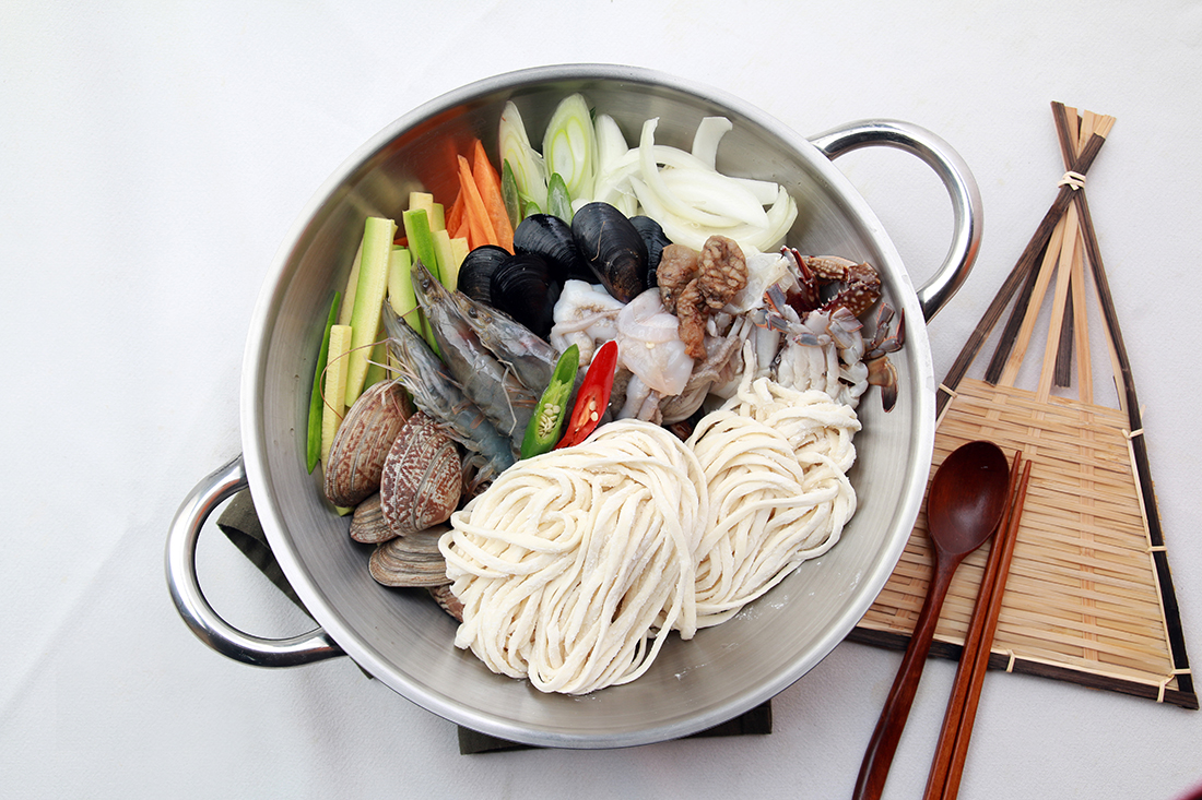 [씨제이] 제일제면소 생칼국수면 300g
